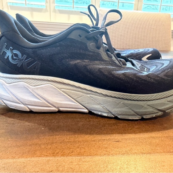 Hoka Arahi 6 - Picture 3 of 5